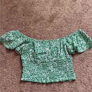 Chic Green Floral Off-Shoulder Crop Top